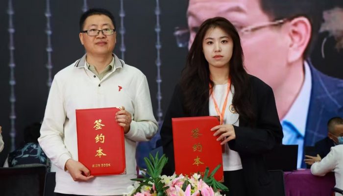 中国中央电视台签约现场